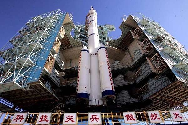 The Long-2 Rocket Carries Chinese Spacecraft