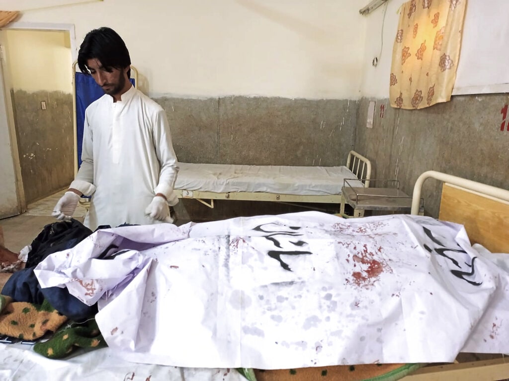 Pakistan bombing